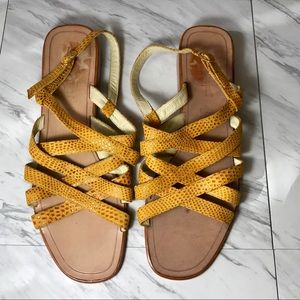 COPY - Classiques Entier yellow sandals.